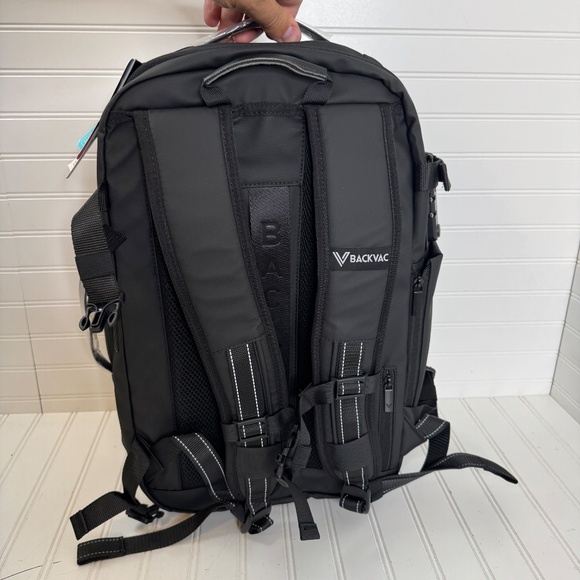NEW BackVac Pro Backpack TSA Approved Black - Picture 6 of 9